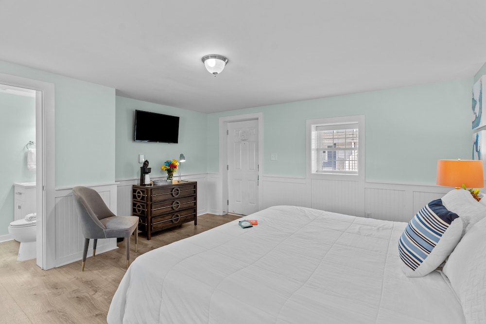 Loggerhead Inn and Suites - photo 25