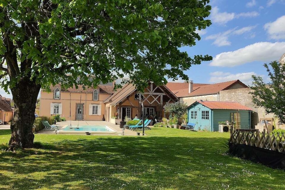 Atelier Des Sens 89 in Evry, France