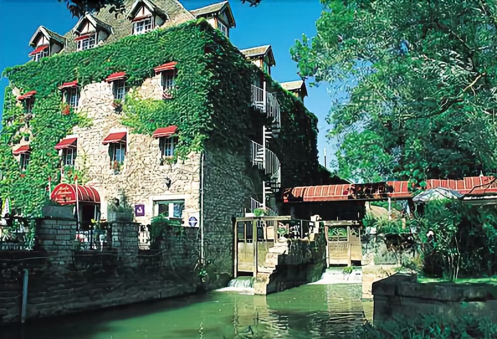 Moulin D Hauterive in Beaune, France