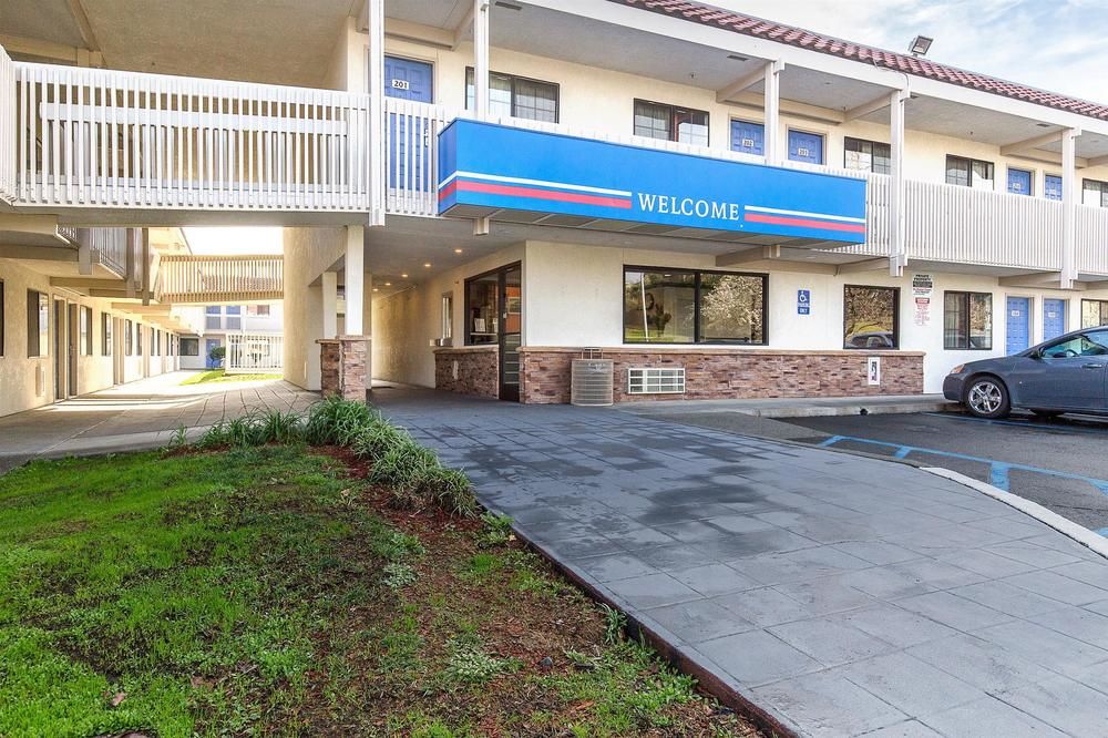 Motel 6 Vallejo Maritime North - photo 26