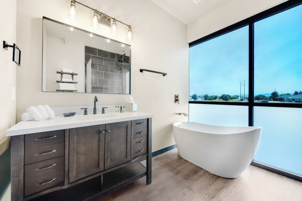 The Suites at Prairie Falls & Event Center - photo 43