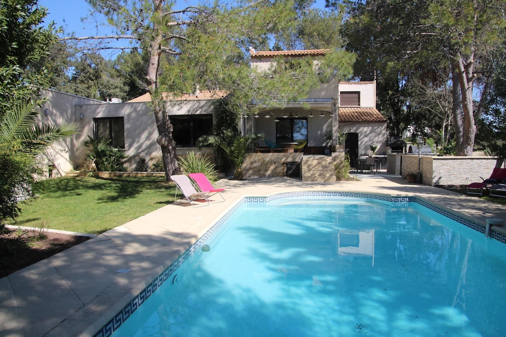 Esprit Du Sud in Prades-Le-Lez, France