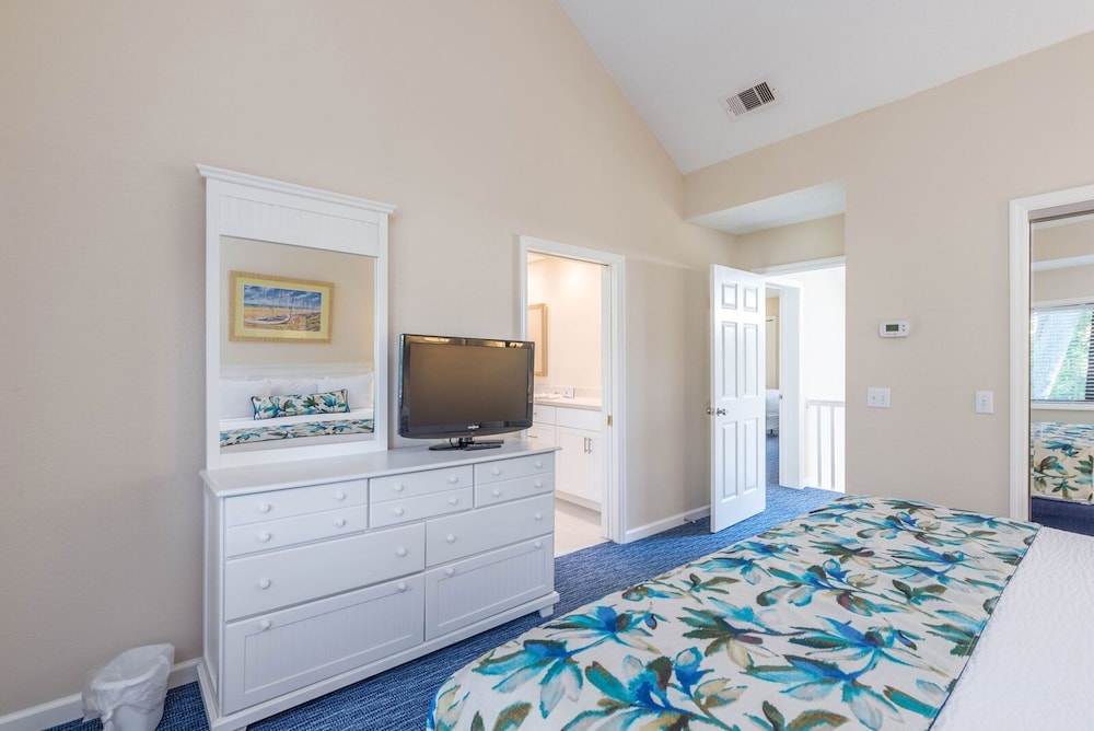 Coral Reef Resort - photo 8