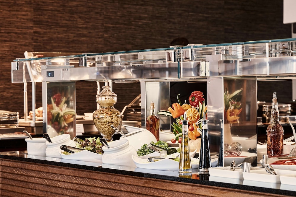 מזון ומשקאות