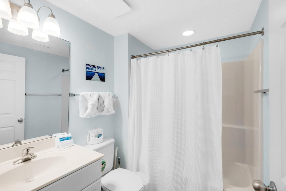 Majestic Beach Towers 2 1509 - photo 24