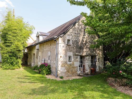 Gîte de charme avec terrasse proche circuit 24H et zoo de la Flèche idéal pour 4 pers. FR 1 410 438 pet-friendly hotel Mayet