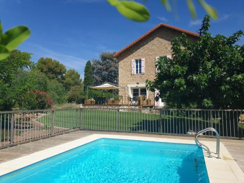 Les lauriers — hotel in La Londe-Les-Maures