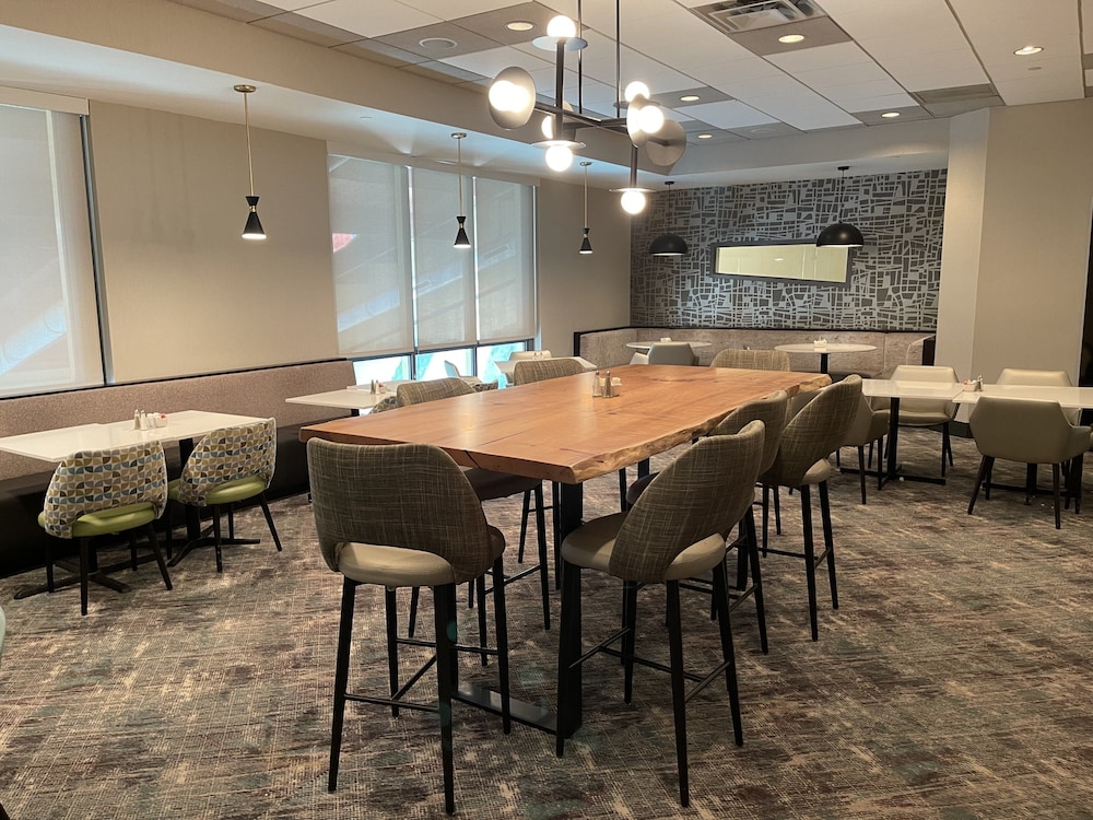 Holiday Inn Martinsburg by IHG - photo 41