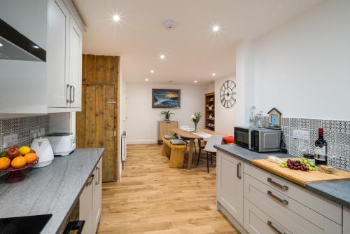 3 Anzac Cottage — 4-Star Luxury Hotel in Cowes, United Kingdom