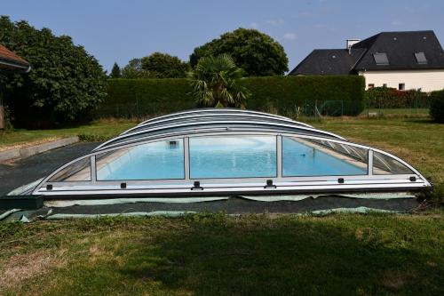 Joli Studio Avec Piscine - carbon neutral hotel in Ger