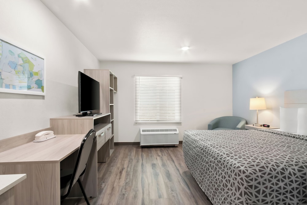 WoodSpring Suites Chandler Phoenix Medical Center - photo 9