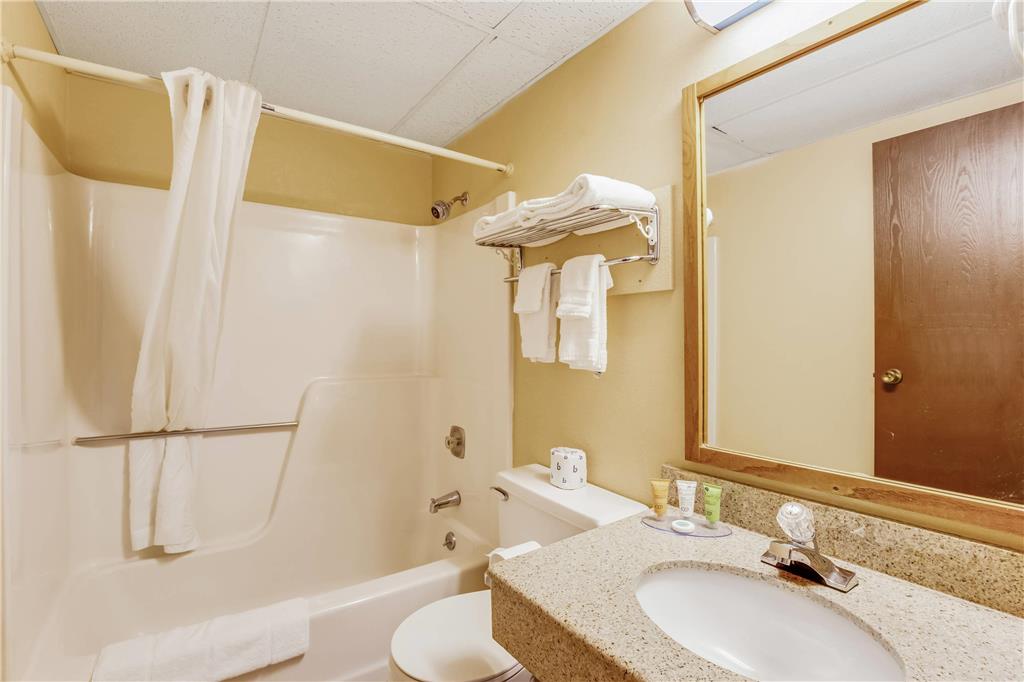 Econo Lodge Junction City I 70 Near Fort Riley - photo 29