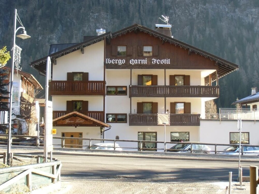 Garni Festil in Campitello Di Fassa, Italy