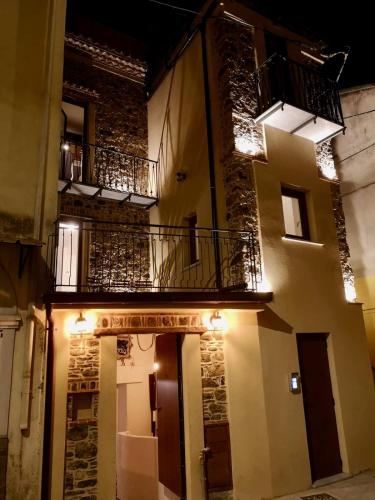 Gemma Maris in Sapri, Italy