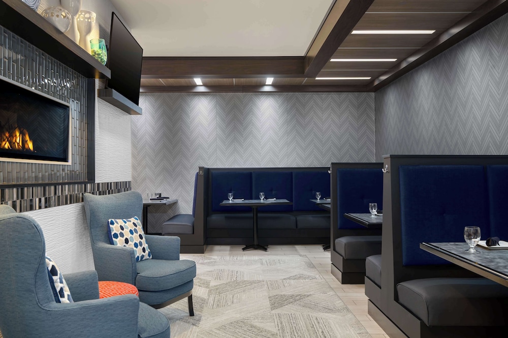 Hilton Garden Inn Great Falls - photo 71