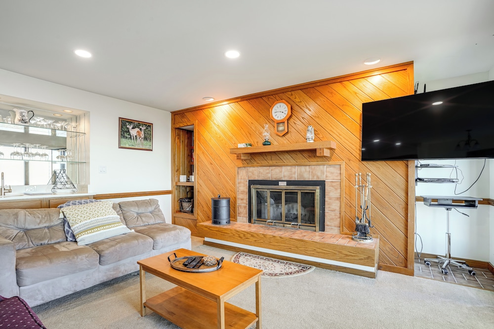 1 Mi to Wintergreen Resort Mtn View Condo - photo 4