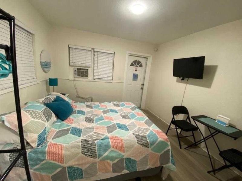 Sun Island Motel - photo 136