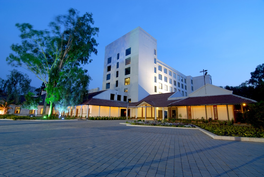 Chanakya BNR Hotel — hotel in Ranchi