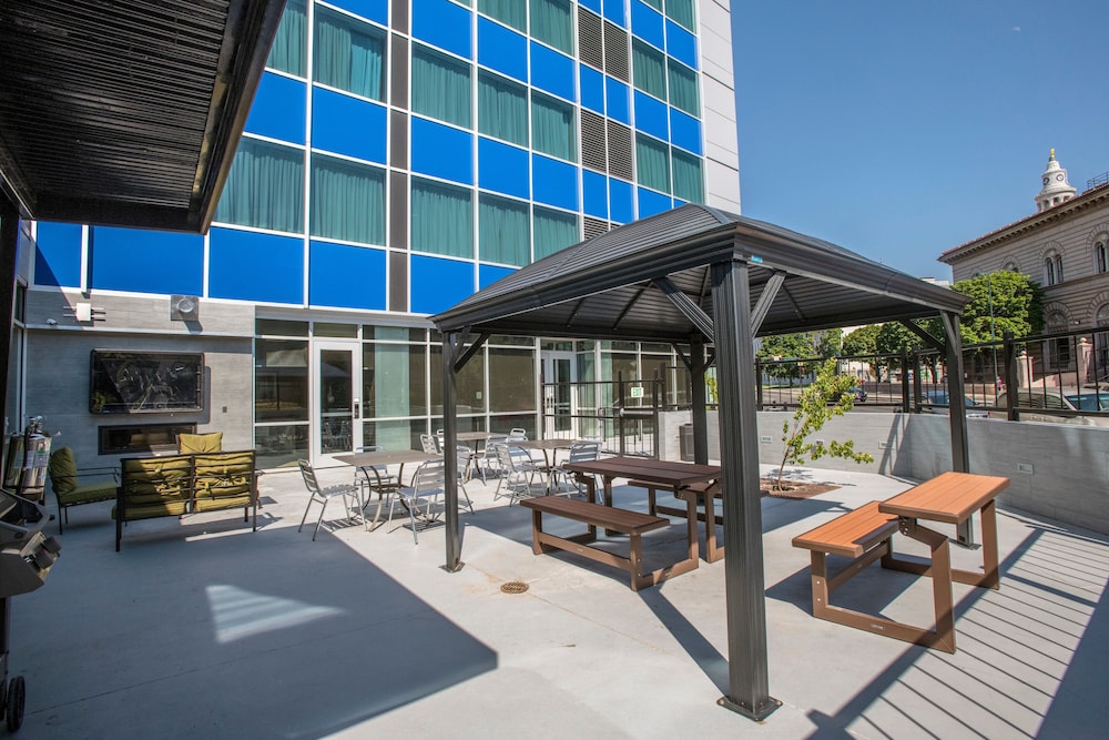 Staybridge Suites Denver Downtown by IHG - photo 64