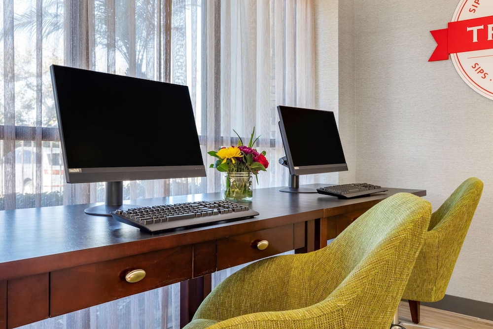 Hampton Inn Carlsbad North San Diego County - photo 37