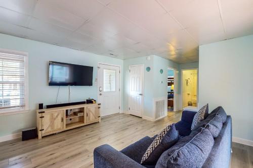 Coastal Escape - last minute hotel in Myrtle Beach