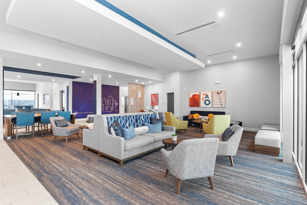 Holiday Inn Express & Suites Waco Downtown by IHG - photo 43
