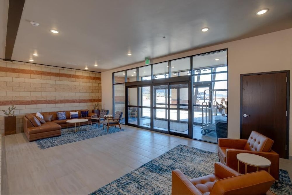 Scenic View Inn & Suites Moab - photo 3