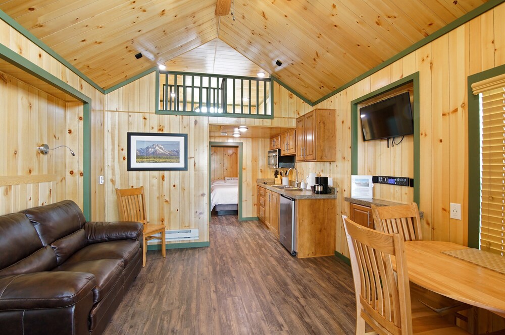 Alderwood RV Express - photo 17