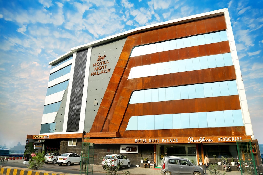 Hotel Moti Palace — hotel in Agra