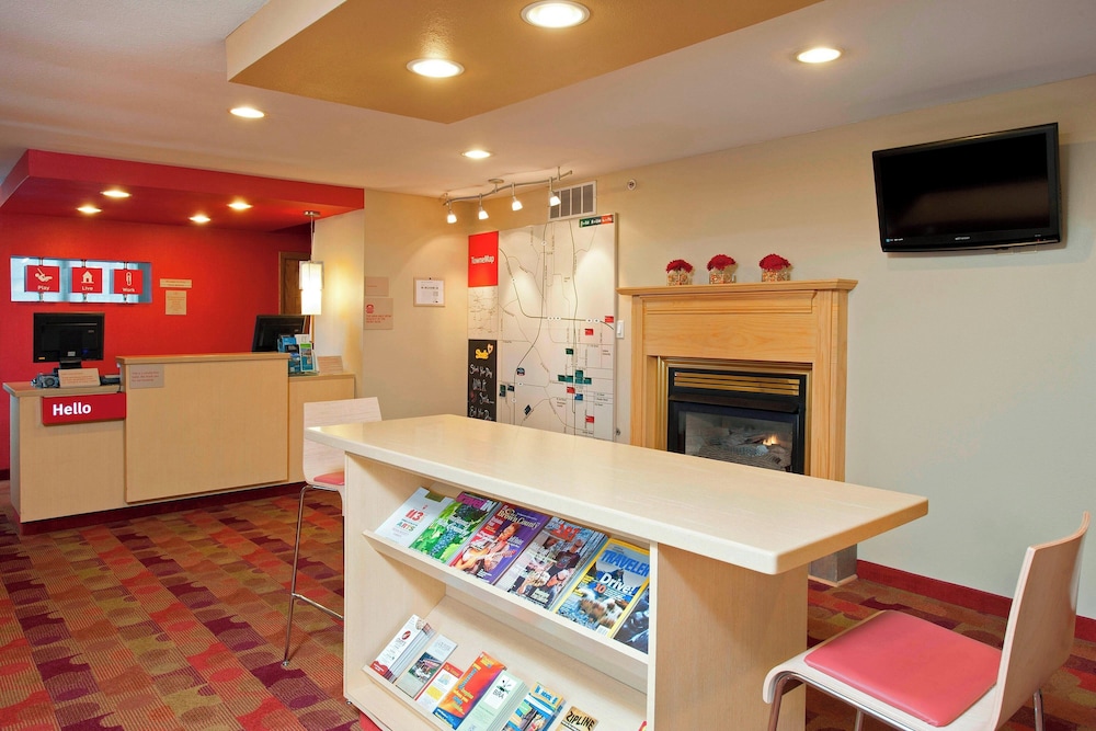 Towneplace Suites By Marriott Bloomington - photo 2