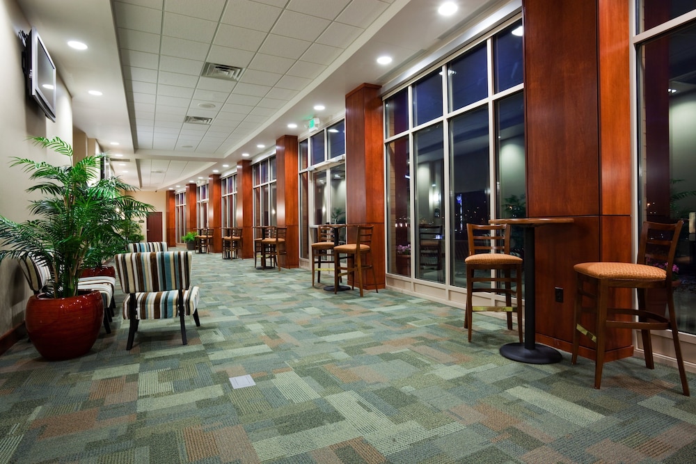 Holiday Inn Madison at The American Center by IHG - photo 66