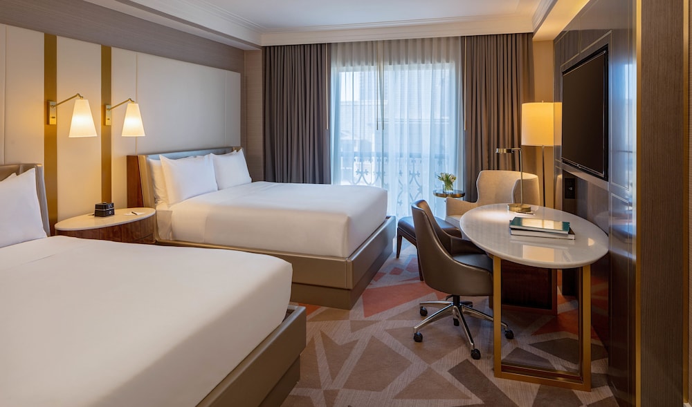 Hotel Crescent Court - photo 11