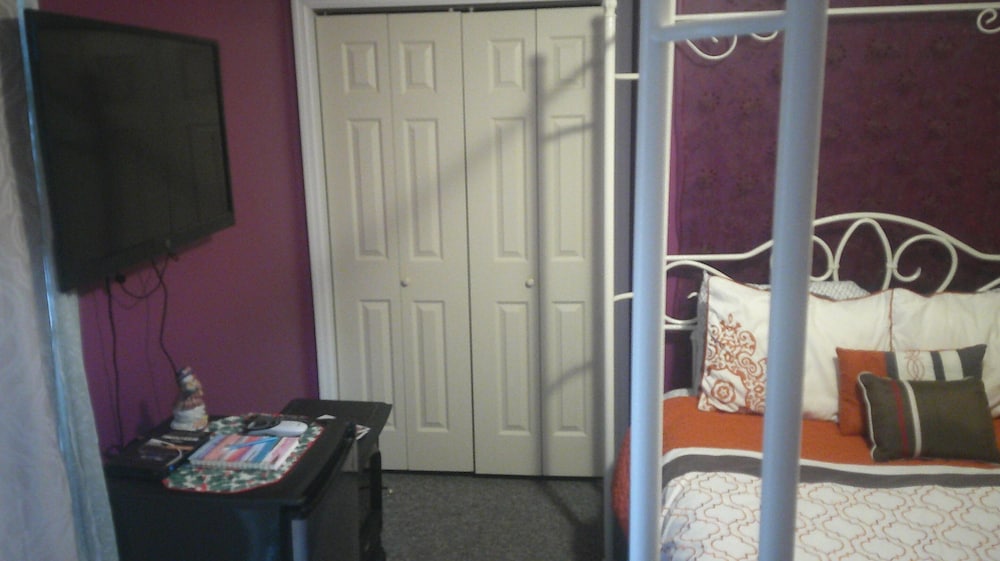 Lil Black Bear Inn - photo 112
