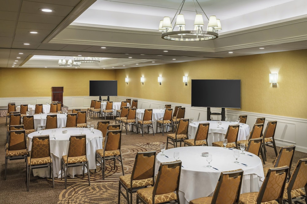 Sheraton Great Valley Hotel - photo 41