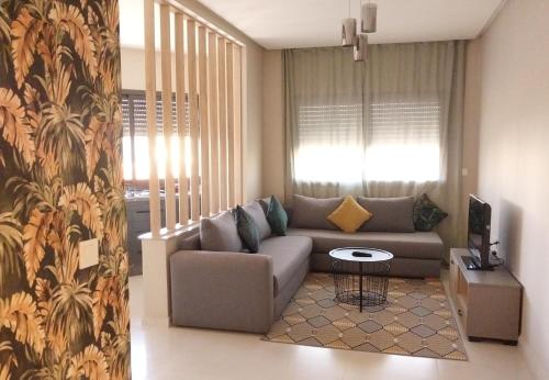 Appart relax aéroport 5 min — 4-Star Luxury Hotel in Zawyat An Nwacer, Morocco