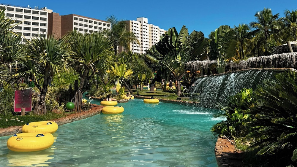 Hot Beach Suites in Olimpia, Brasil