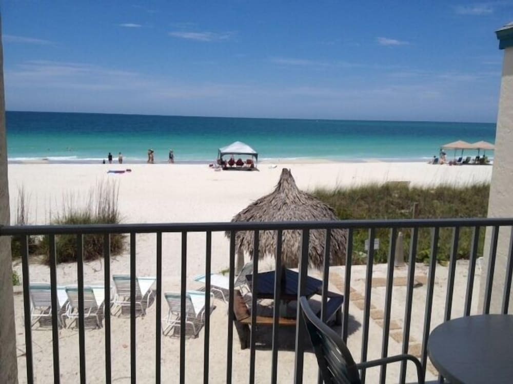 Coconuts Beach Resort - photo 111