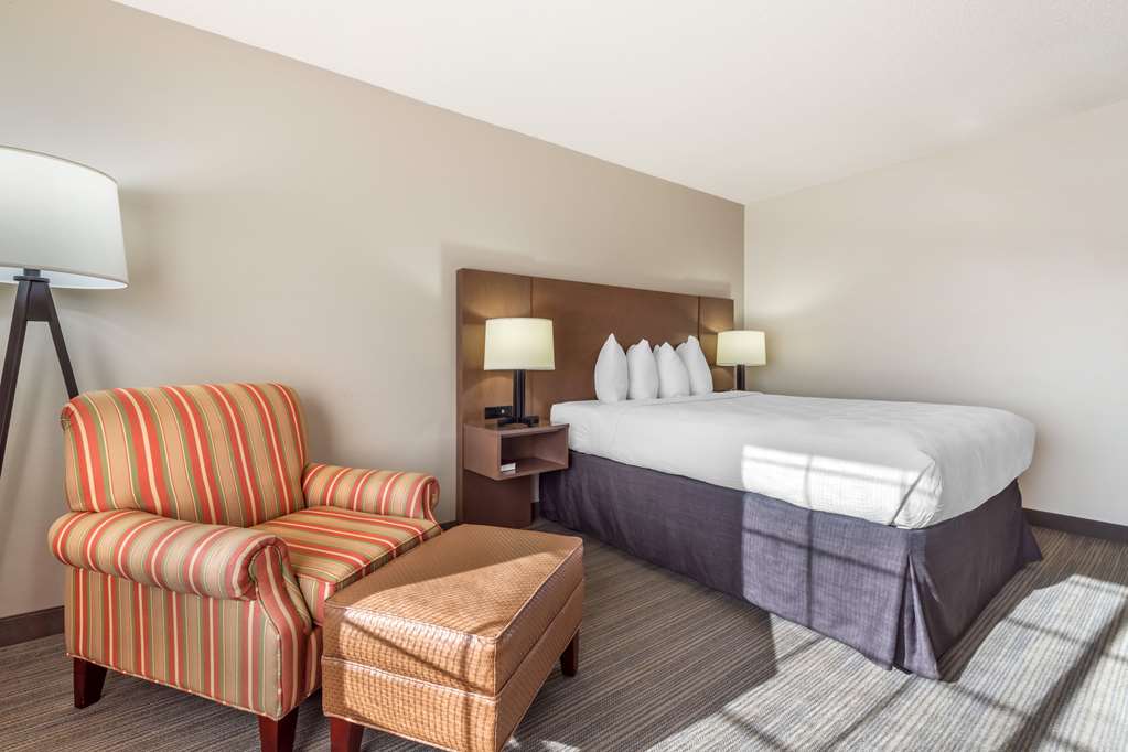 Country Inn & Suites by Radisson Watertown SD - photo 9