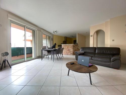 Decouvrez Le Charme Au Cœur de Gap in Gap, France