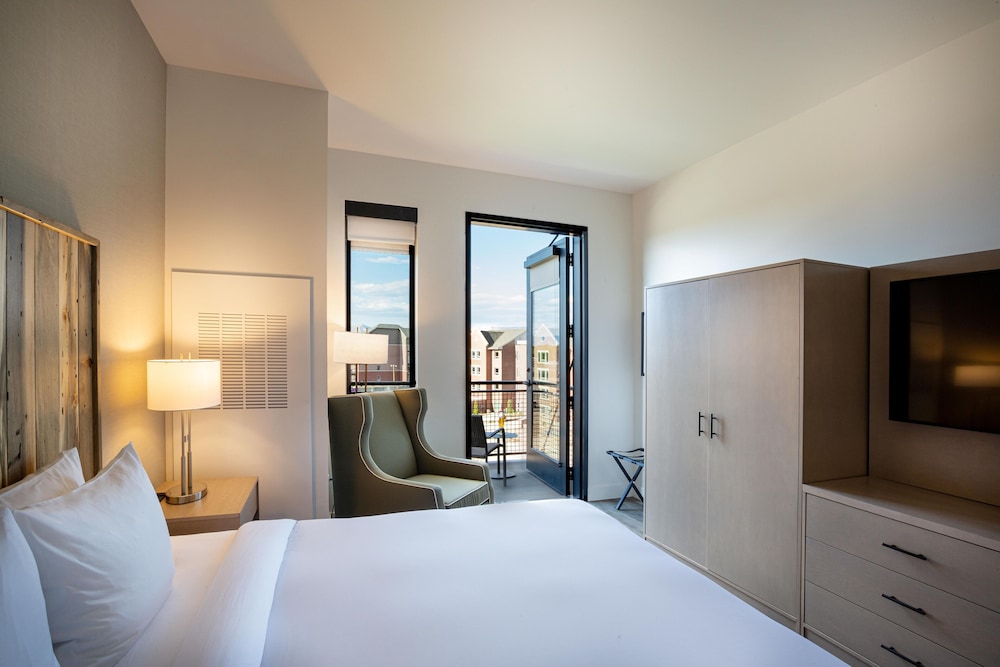 Hotel Maverick - photo 14