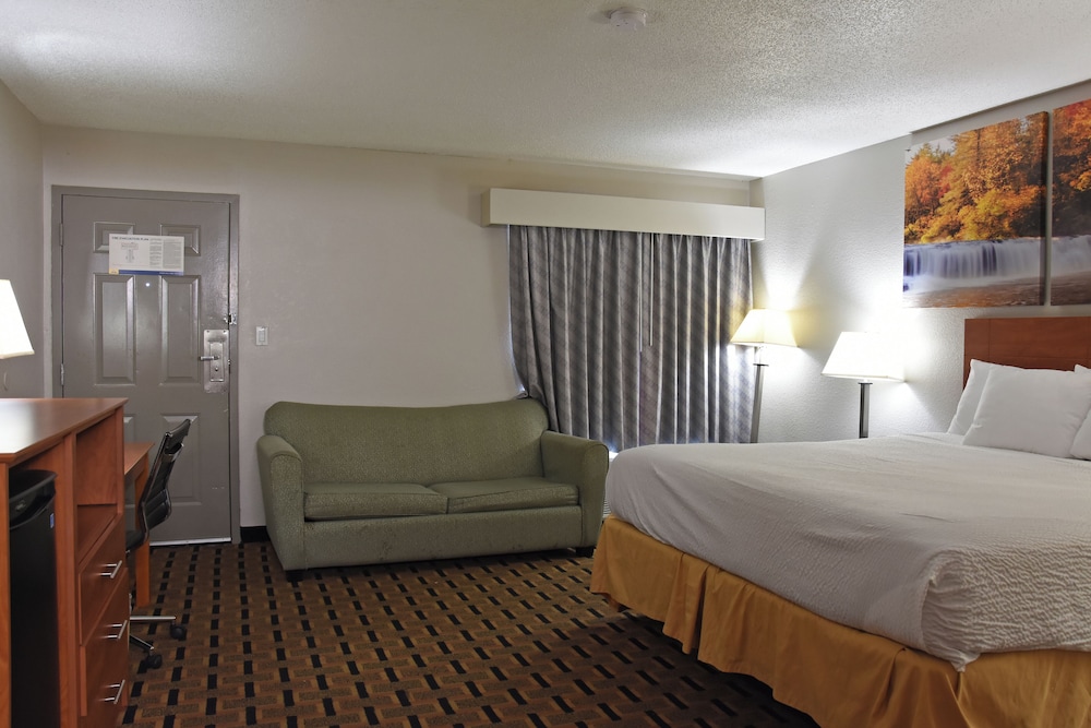 Days Inn by Wyndham Lebanon - photo 4