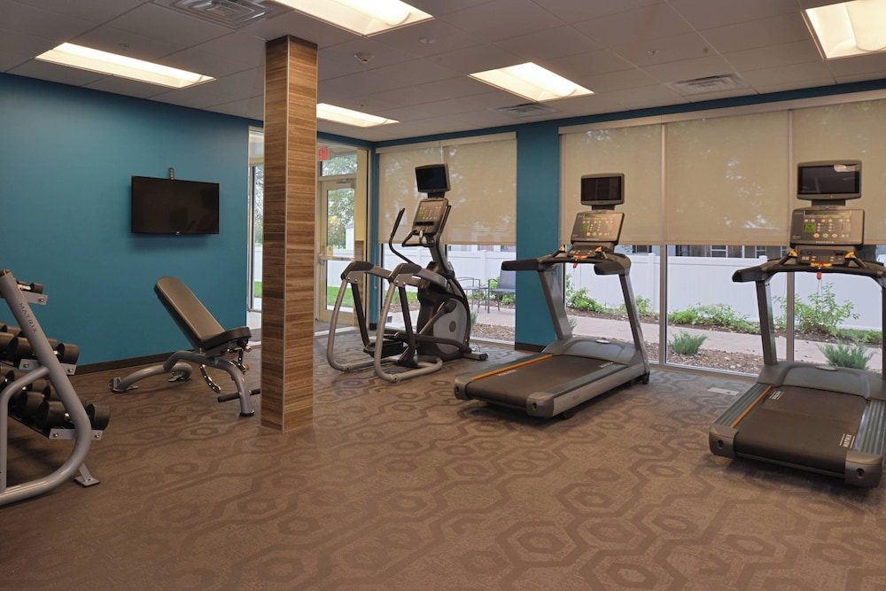 Fairfield Inn & Suites Fremont - photo 20