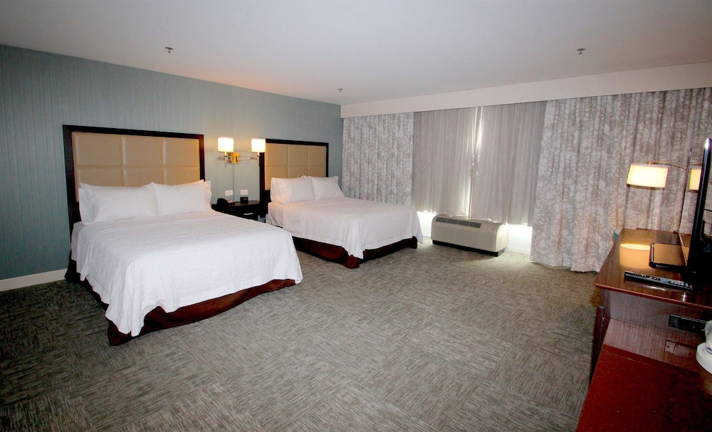 Hampton Inn Suffolk - photo 31