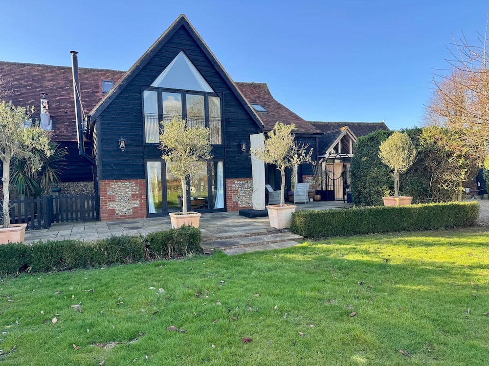 The Barn in the Chilterns From 1590 Per Night in Henley-On-Thames, United Kingdom