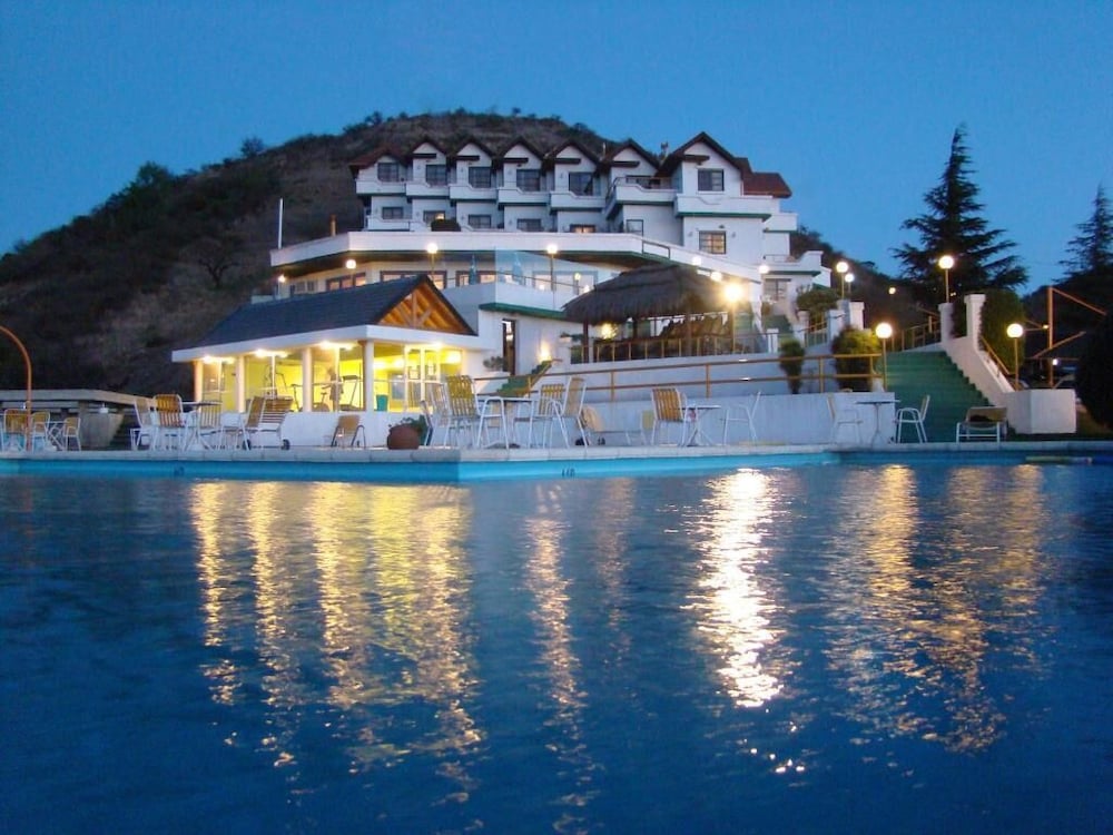 Le Mirage Village Club Resort — hotel in Villa Carlos Paz