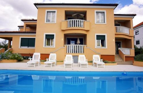 Apartment in Zadar with sea view balcony air conditioning WiFi 858 4 — 4-Star Luxury Hotel in Zadar, Croatia