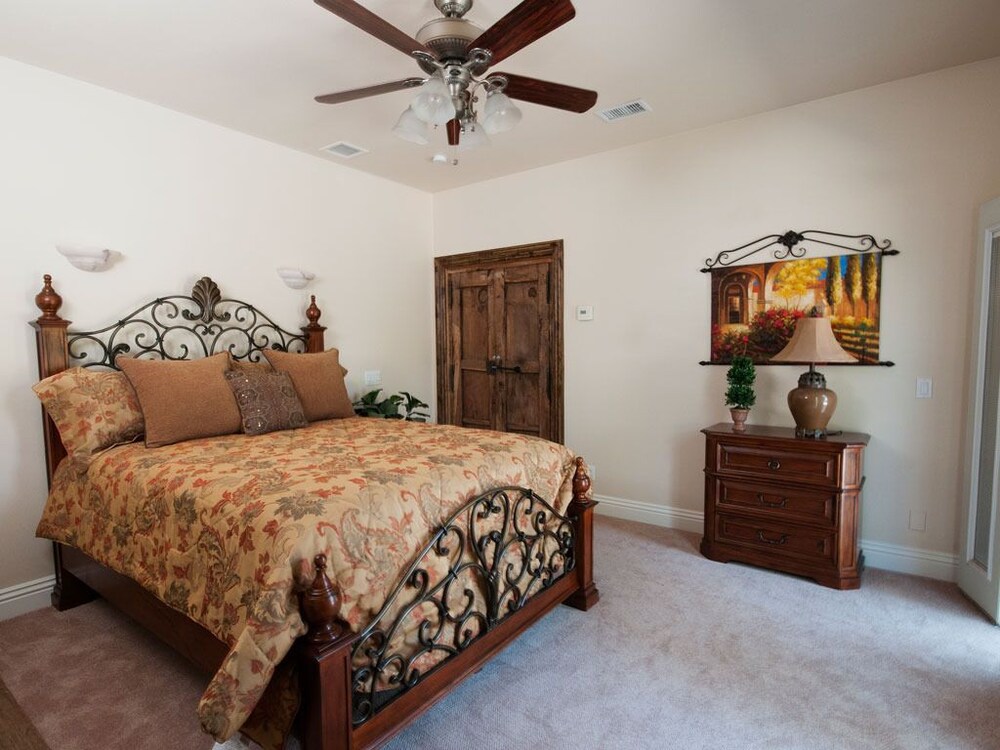 Wilson Creek Manor - photo 2