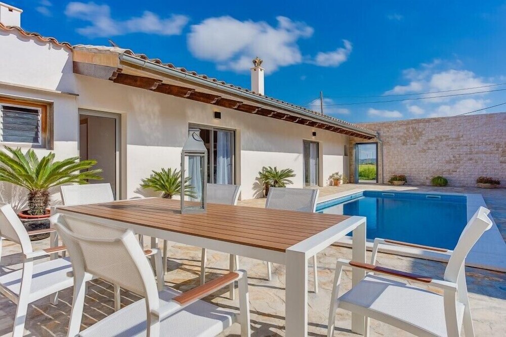 Villa Ca Na Pessina — 4-Star Luxury Hotel in Sa Pobla, Spain