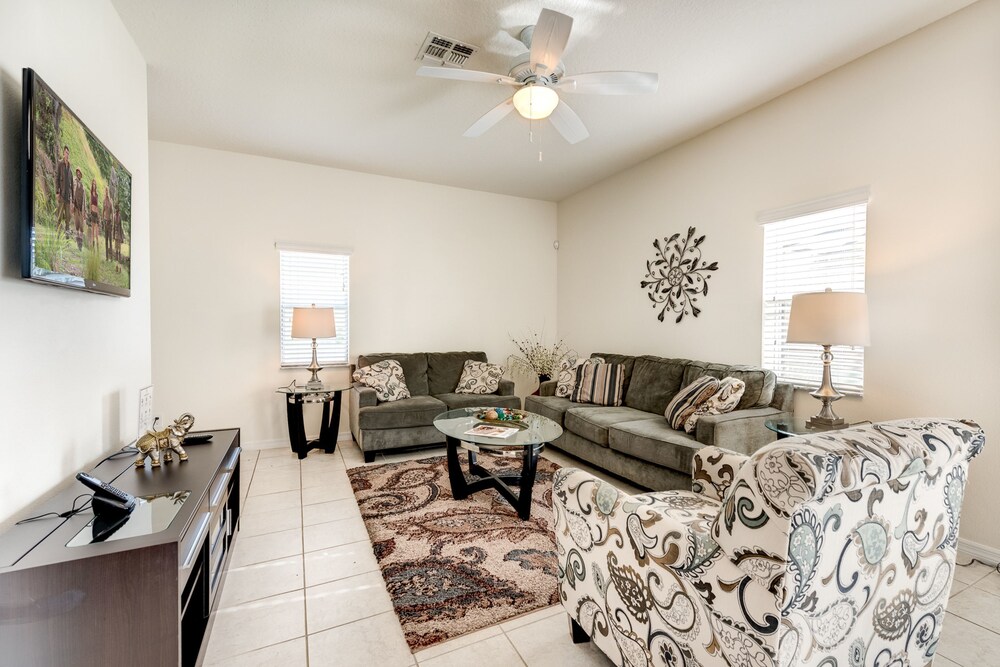 4 bedroom villa at Bella Vida Resort - photo 16