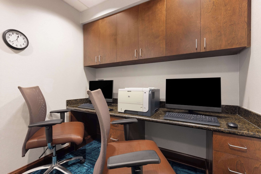 Hampton Inn & Suites Savannah Airport - photo 30